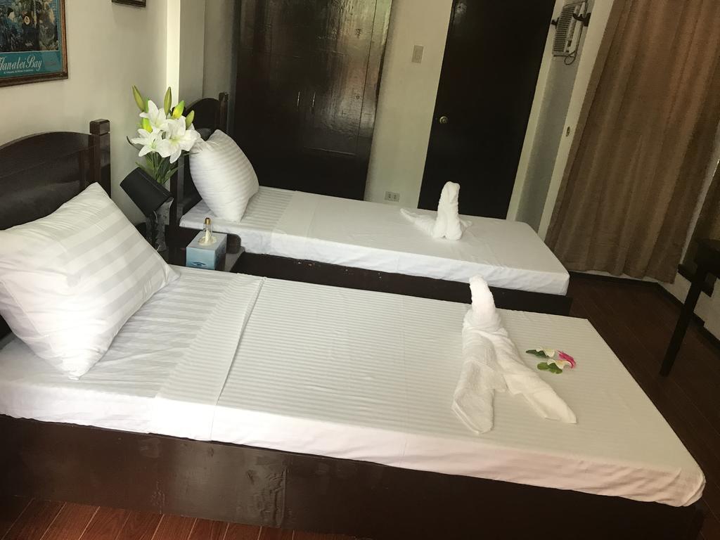 Ranile'S Pension House Cebu Bagian luar foto